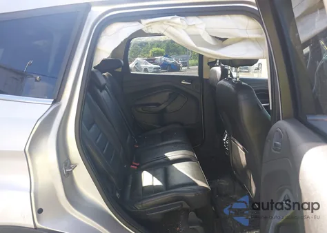 2014 Ford Escape Titanium z USA, uszkodzony, nr VIN 1FMCU9J92EUA53779